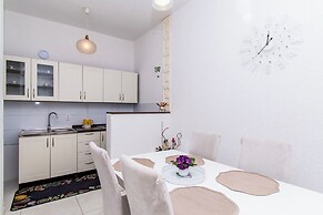 Apartment Knez 1