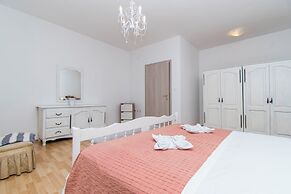 Apartment Knez 1