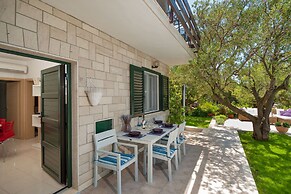House Lucmar