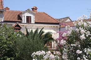 House Davor