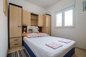 Apartment Goran