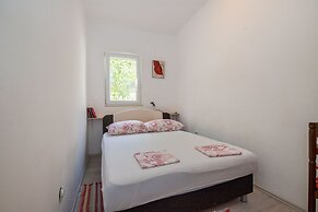 Apartment Goran