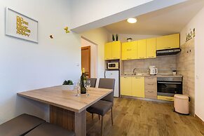 Apartments Nadica