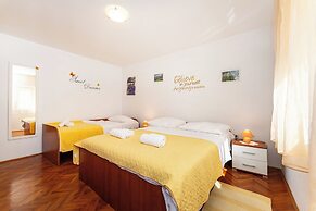 Apartments Nadica