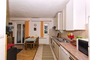 Apartment Vrilo