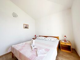 Apartments Mira