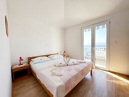Apartments Mira