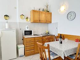 Apartments Mira