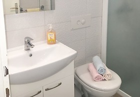 Apartment and Rooms Tomo 1