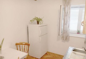 Apartment and Rooms Tomo 1