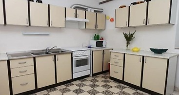 Apartment and Rooms Tomo 1