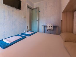 Apartment Black@white
