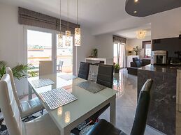 Apartment Black@white
