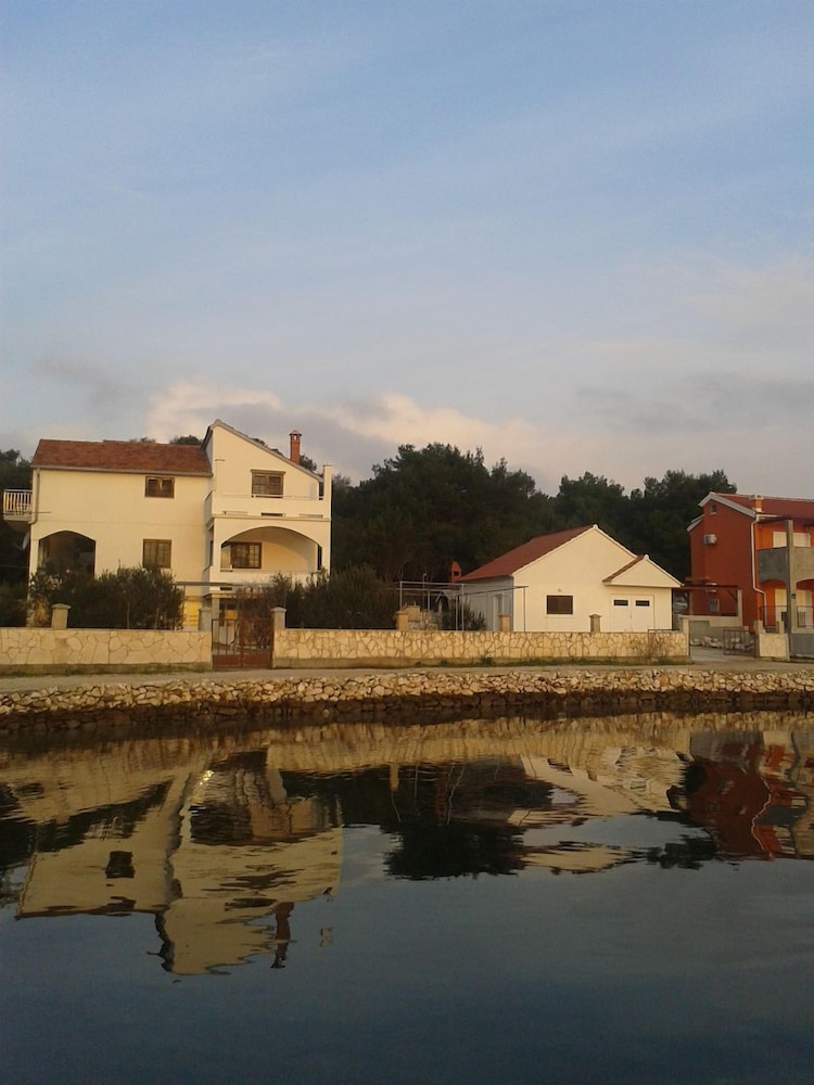 Apartments Ivo