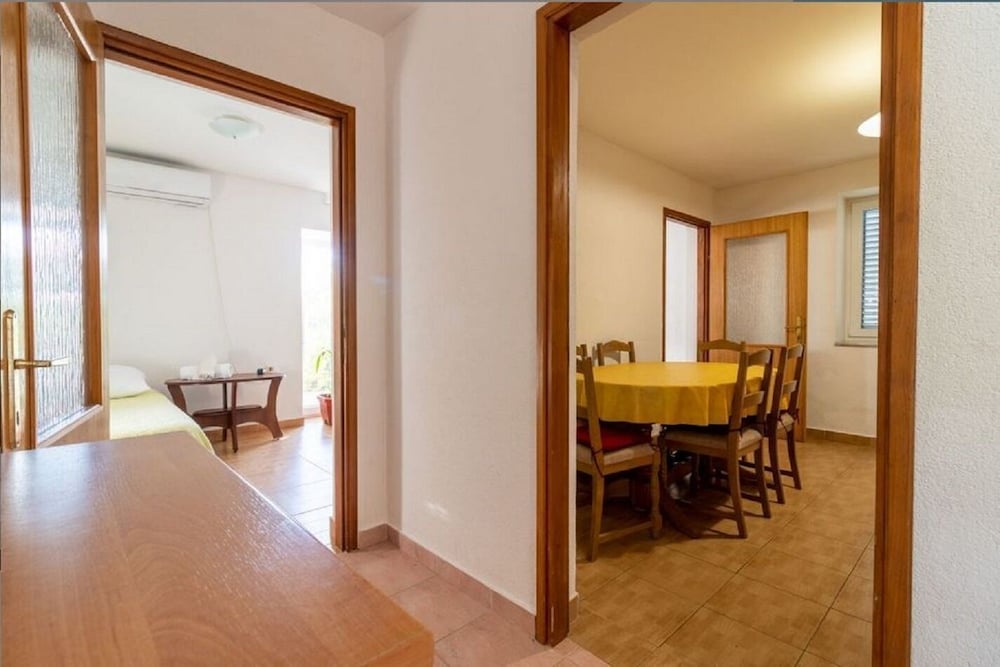 Apartments Mir