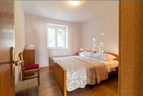 Apartments Mir