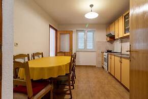 Apartments Mir