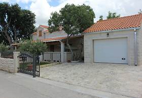 House Niksi