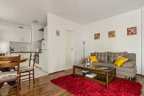 Apartment Deni