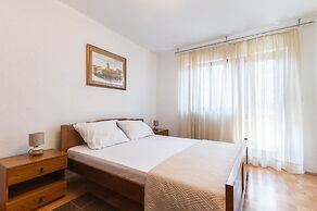 Apartments Tiho