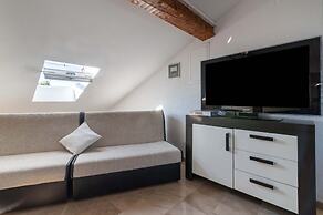 Apartments Tiho