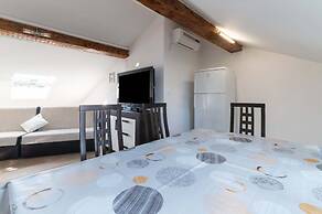 Apartments Tiho
