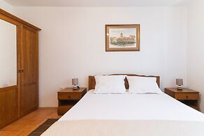 Apartments Tiho