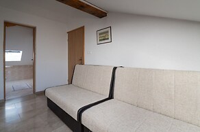 Apartments Tiho
