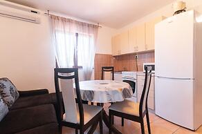 Apartments Tiho