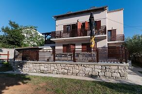 Apartments Tiho