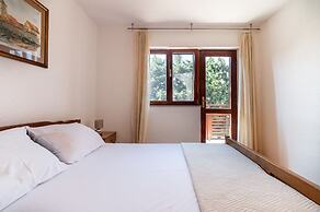 Apartments Tiho