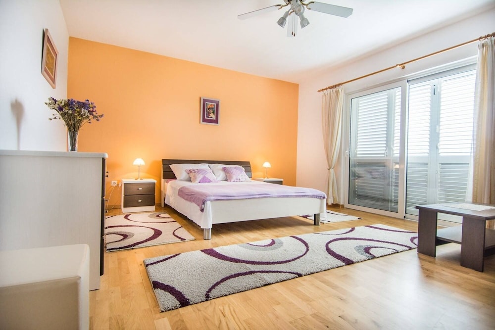 Apartment Sveto