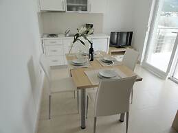 Apartment At the sea