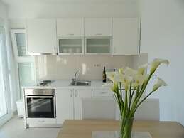 Apartment At the sea