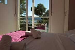 Apartment At the sea