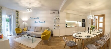 Apartment At the sea