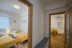 Apartment At the sea