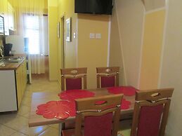 Apartments Ivo