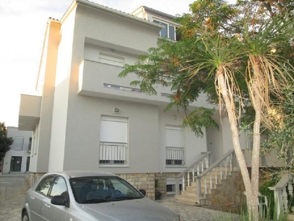 Apartments Ivo