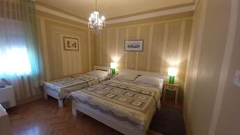 Apartments Ivo