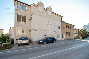 Apartment Tom