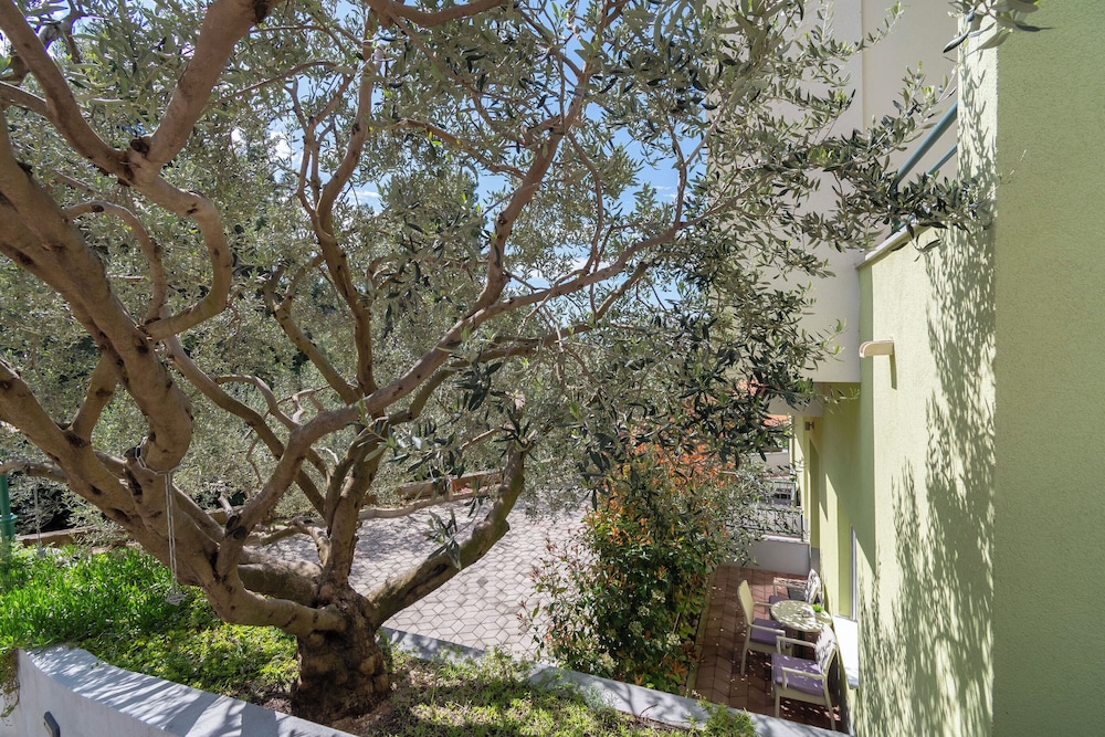 Apartments Jovize
