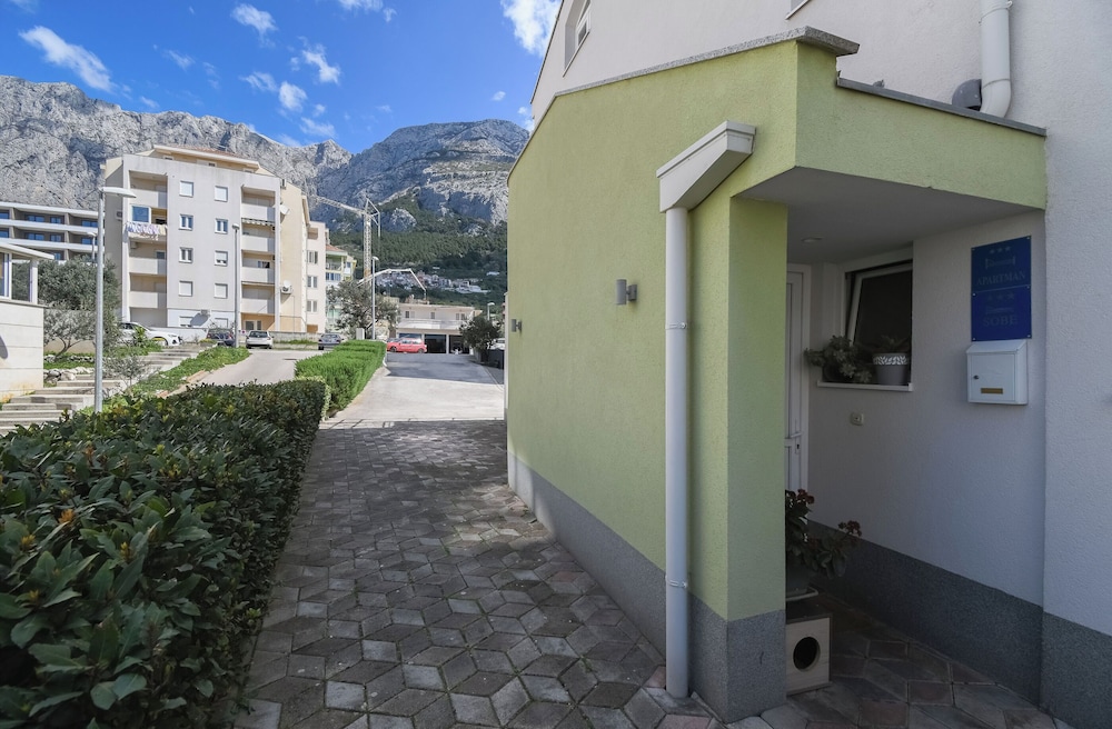 Apartments Jovize