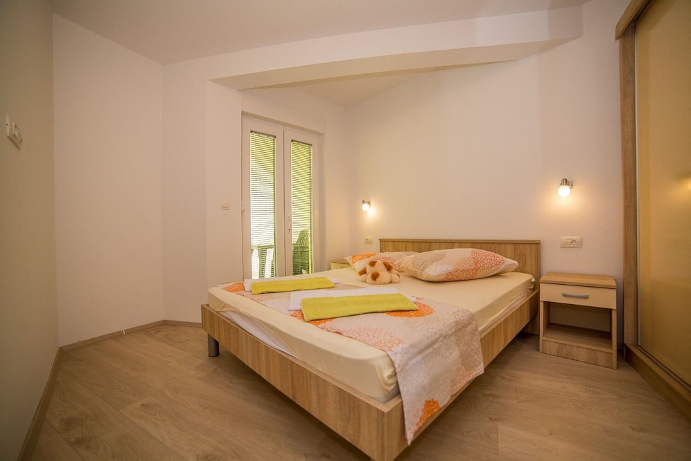 Apartments Saga 2