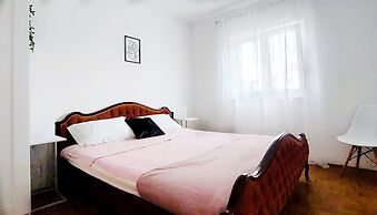 Apartment Korni