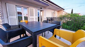 Apartment Korni