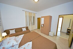 Apartment Ivo