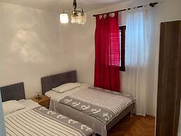 Apartments Josip