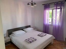 Apartments Josip