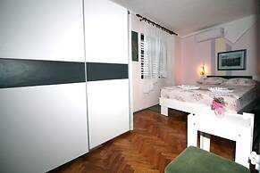 House Ante